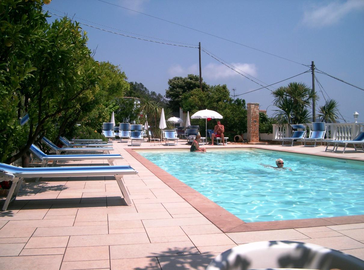 Hotel Ca' Ligure Pietra Ligure Εξωτερικό φωτογραφία